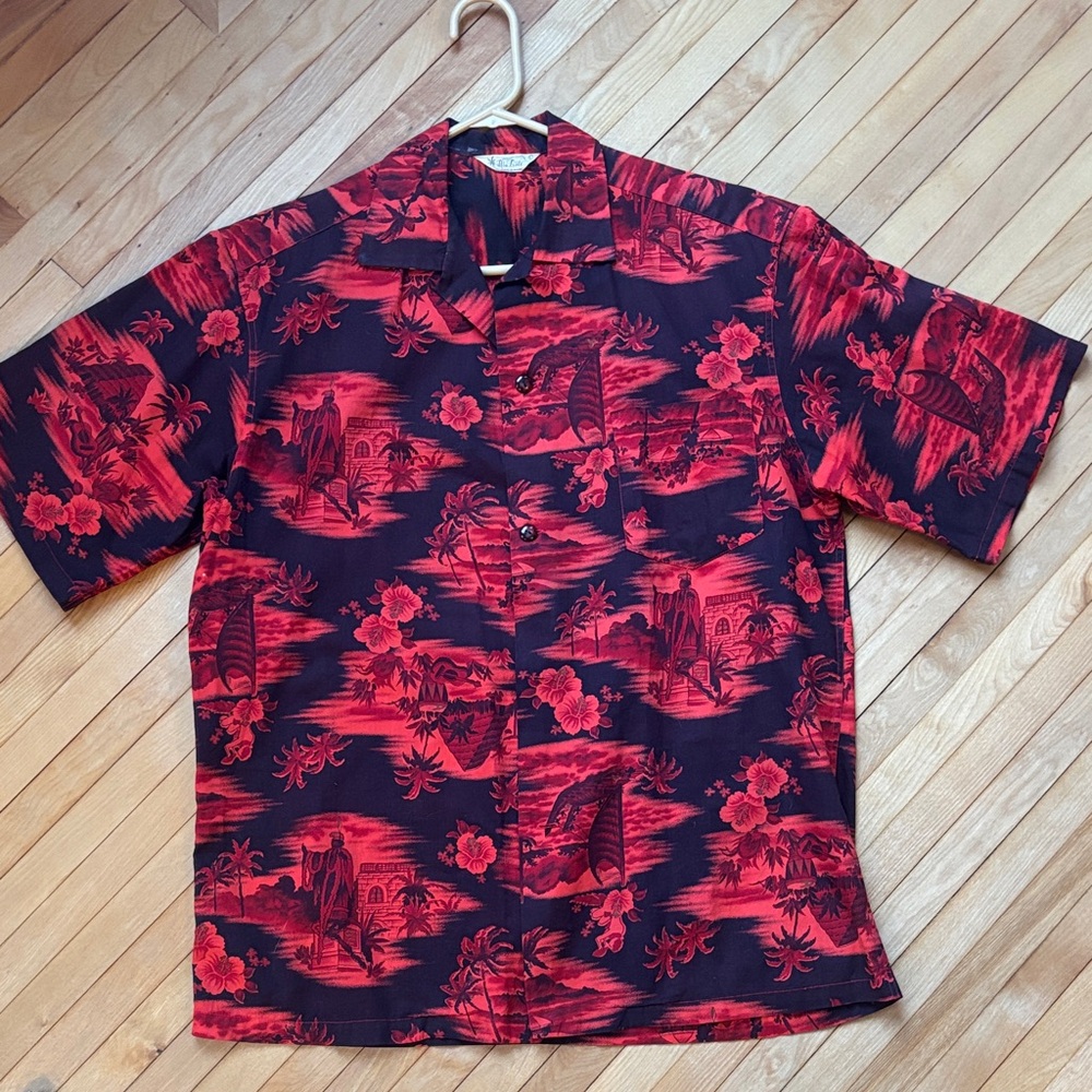 Vintage 1950s Red and Dark burgundy Hawaiian Shirt